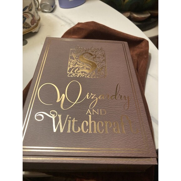 Witchcraft & Storybook Cosmetics Eyeshadow Palette New in Box Book - Picture 1 of 8